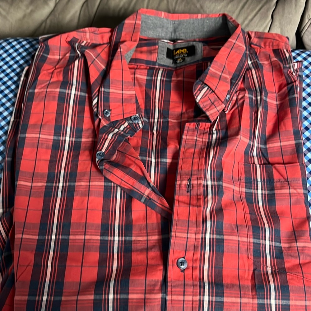 NWT Lee men shirt
